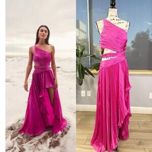 Mac Duggal  One Shoulder Pleated Charmeuse Gown with Slit 49837 SIZE 8